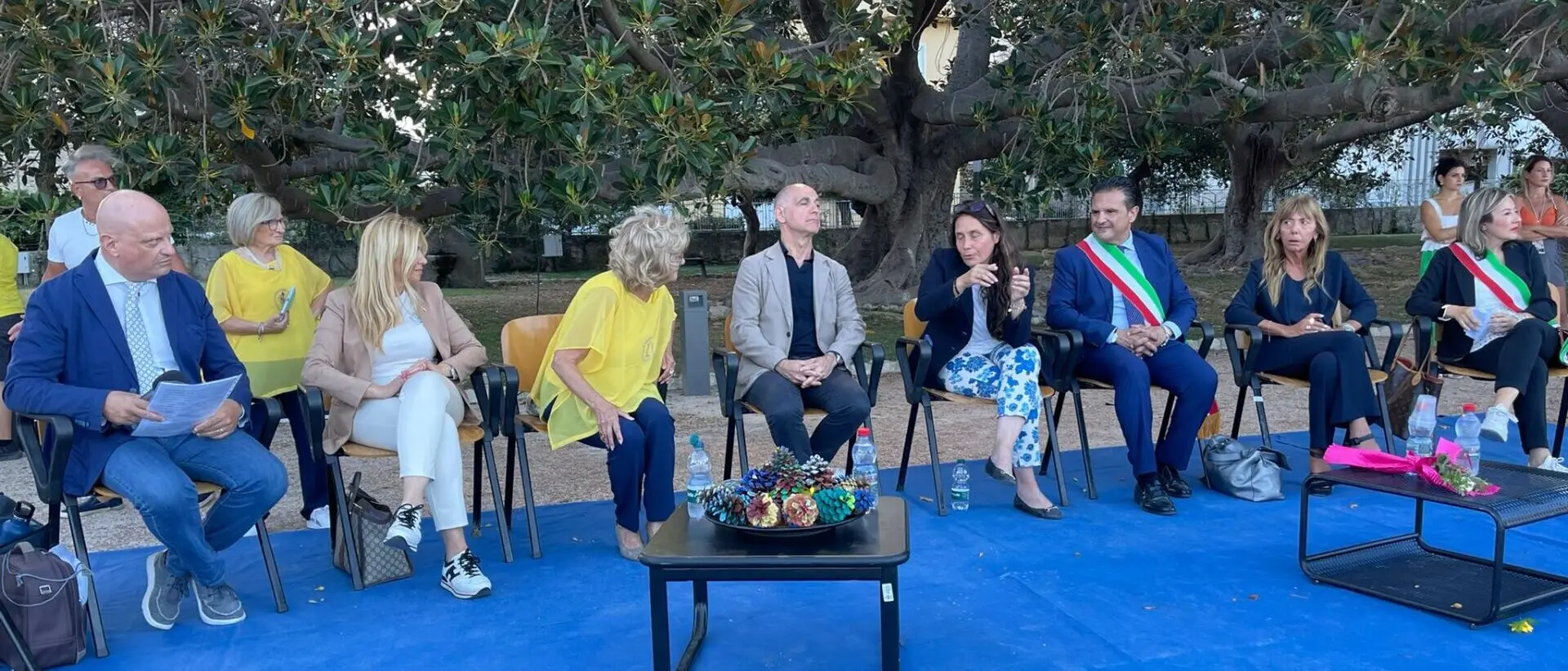 Siderno, l’abbraccio del ministro Locatelli ai Girasoli della Locride: «Una realtà straordinaria»