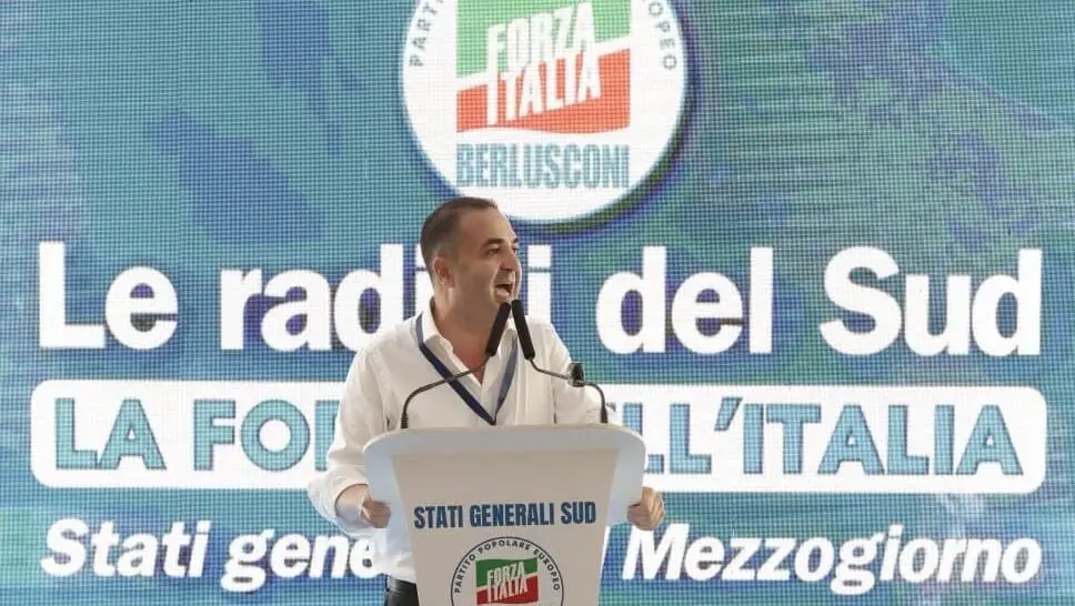 Cannizzaro (Fi) parla da “signore della politica”: «Il leader detta la linea ma i risultati li porta la squadra»