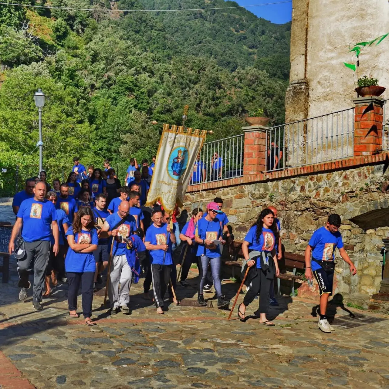 Polsi ferita e dimenticata: la montagna della fede resta isolata, annullato il pellegrinaggio dei “Misteri della Gioia”