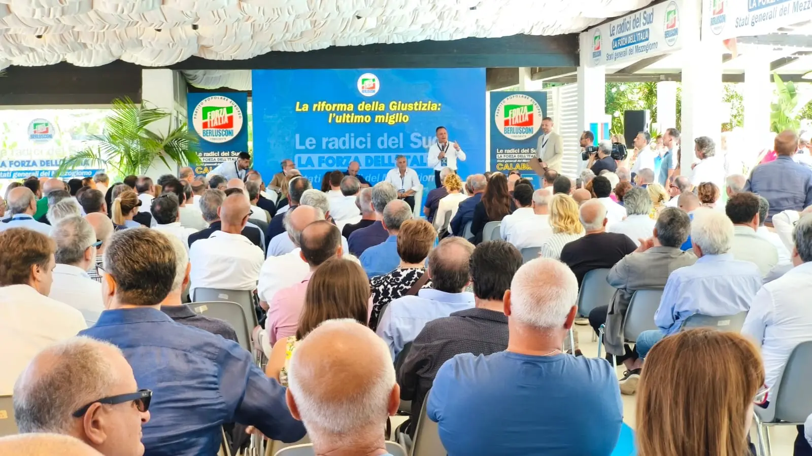 Stati generali del sud, Cannizzaro e Occhiuto: «Adesso tocca alla politica, prima la Regione e poi conquisteremo il Comune» - FOTO