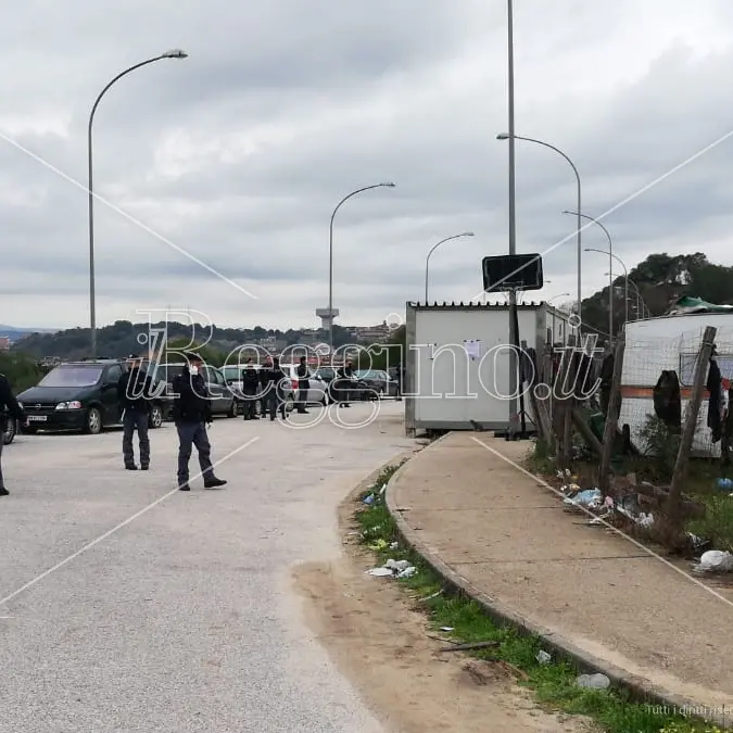 Blitz interforze al campo migranti di Rosarno. Stop ai ghetti incontrollati