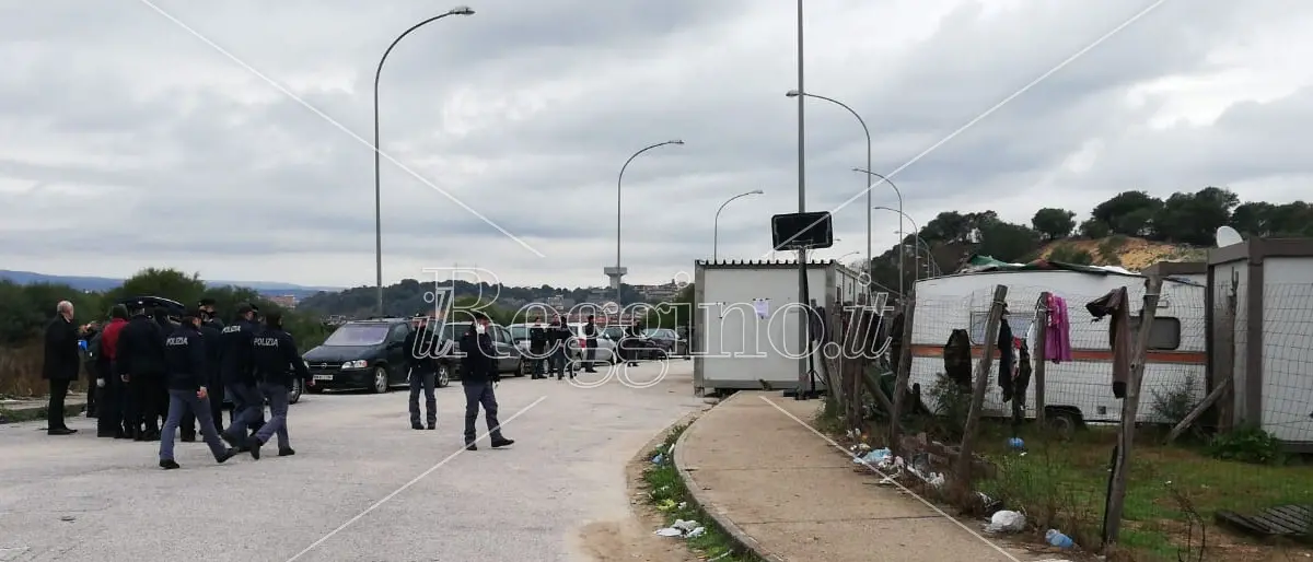 Blitz interforze al campo migranti di Rosarno. Stop ai ghetti incontrollati