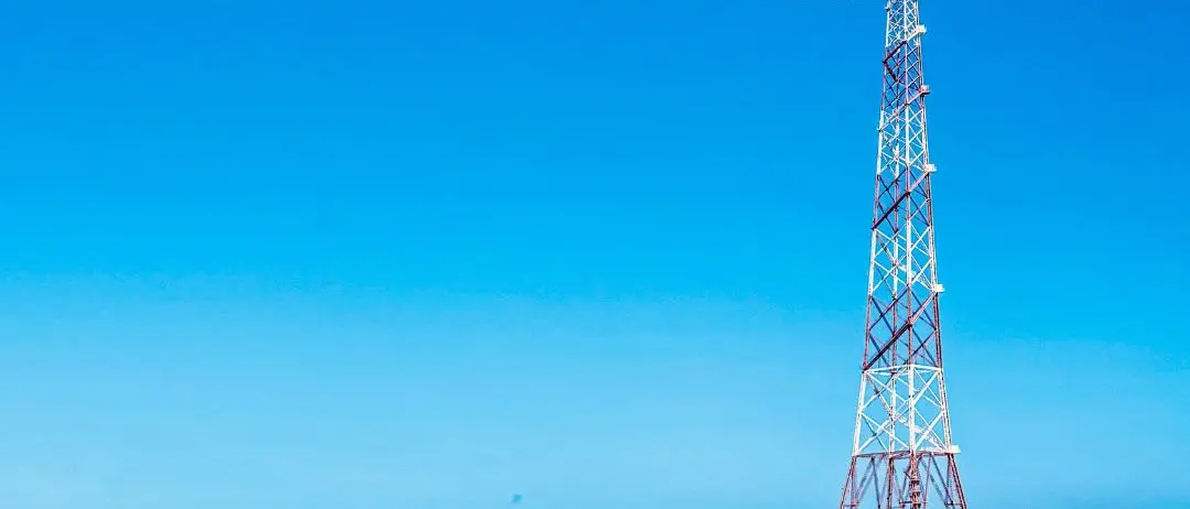 LA FOTO DEL GIORNO | La Traversata dello Stretto: il cuore batte tra due sponde