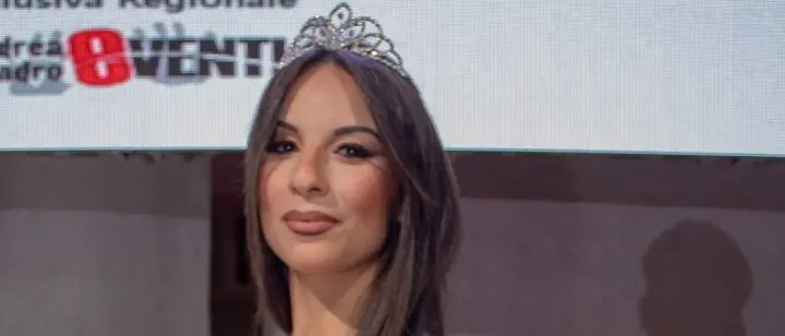 Francesca Comandè vince la tappa di Miss Mondo a San Ferdinando