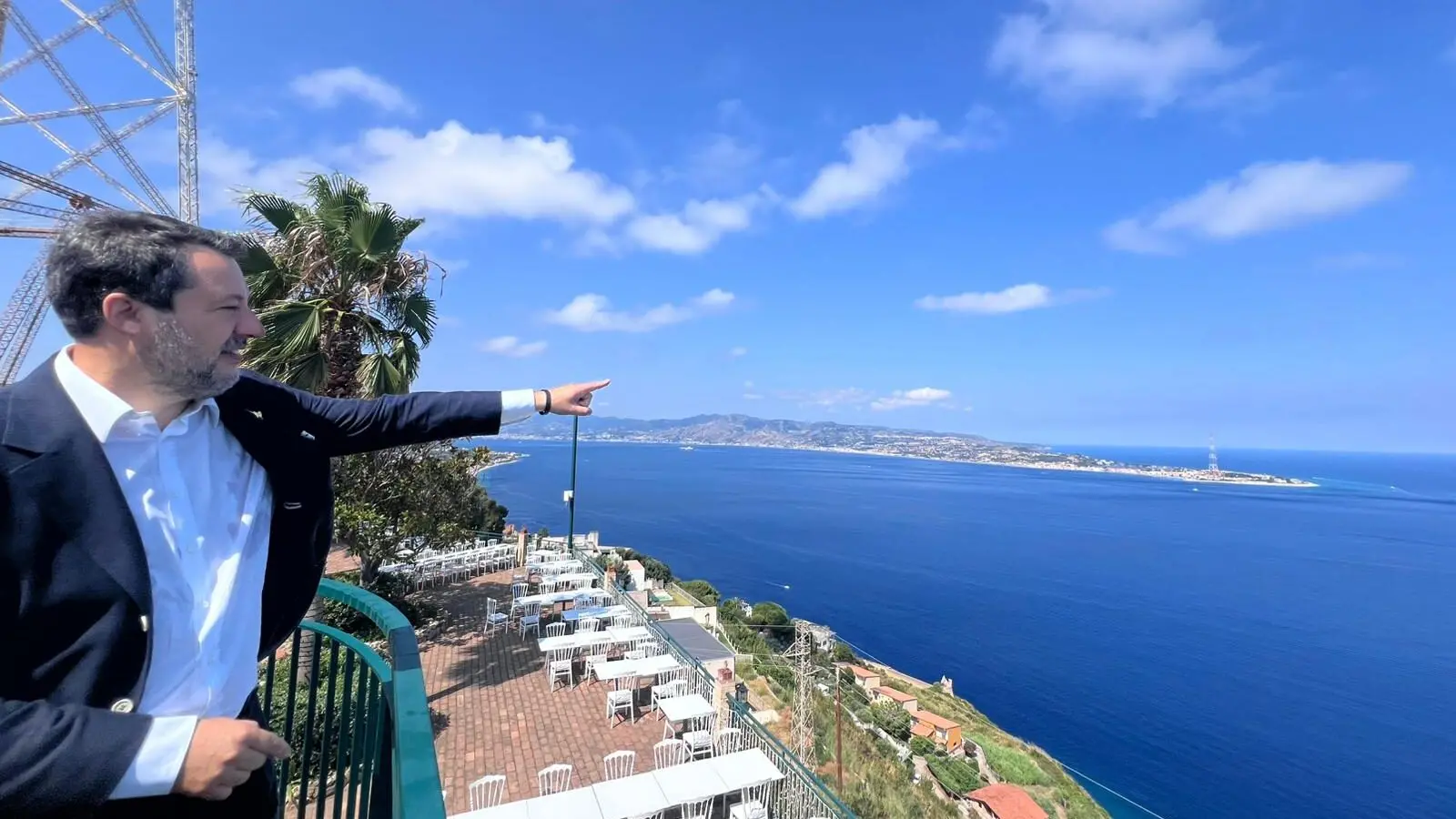 Ponte sullo Stretto, Salvini: «Opportunità storica per il Sud, ma niente sconti alla ‘Ndrangheta» - FOTO