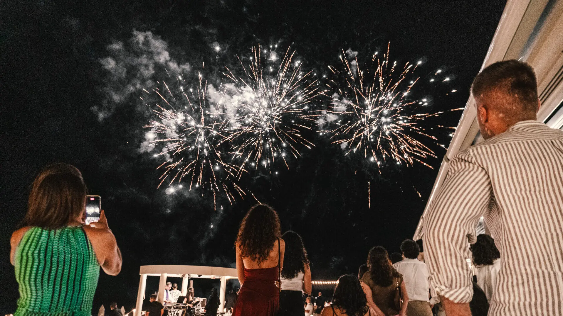 Ferragosto 2025 tra spettacolo, mare e divertimento: benvenuti in \"The Greatest Showman”
