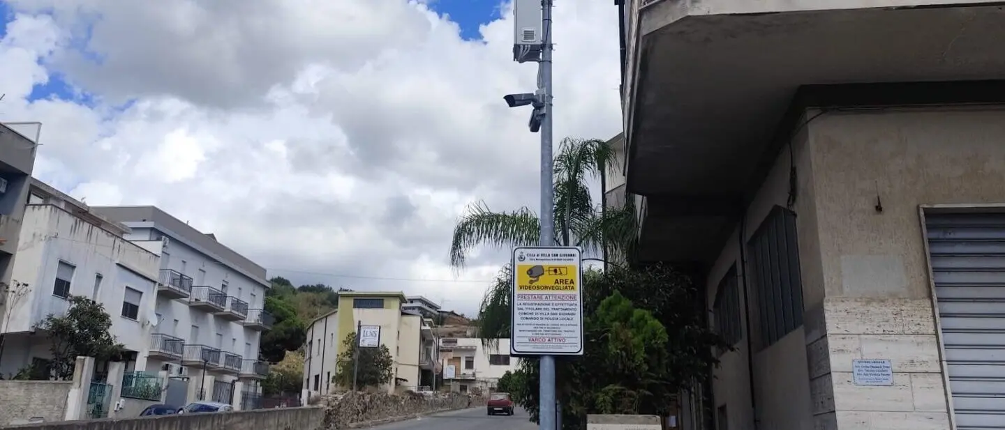 Villa San Giovanni, attivi i varchi di videosorveglianza “Cerbero”: scattano i controlli agli ingressi della città