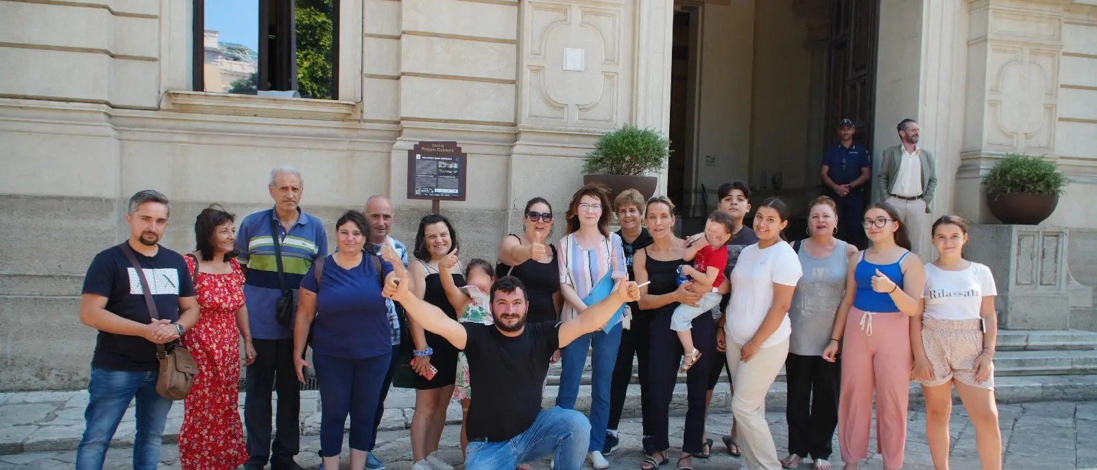 Sfratto comparto 6, le associazioni Noi siamo Arghillà e Un Mondo di Mondi: «Il sindaco ha firmato l’ordinanza, ora ci metta la faccia»