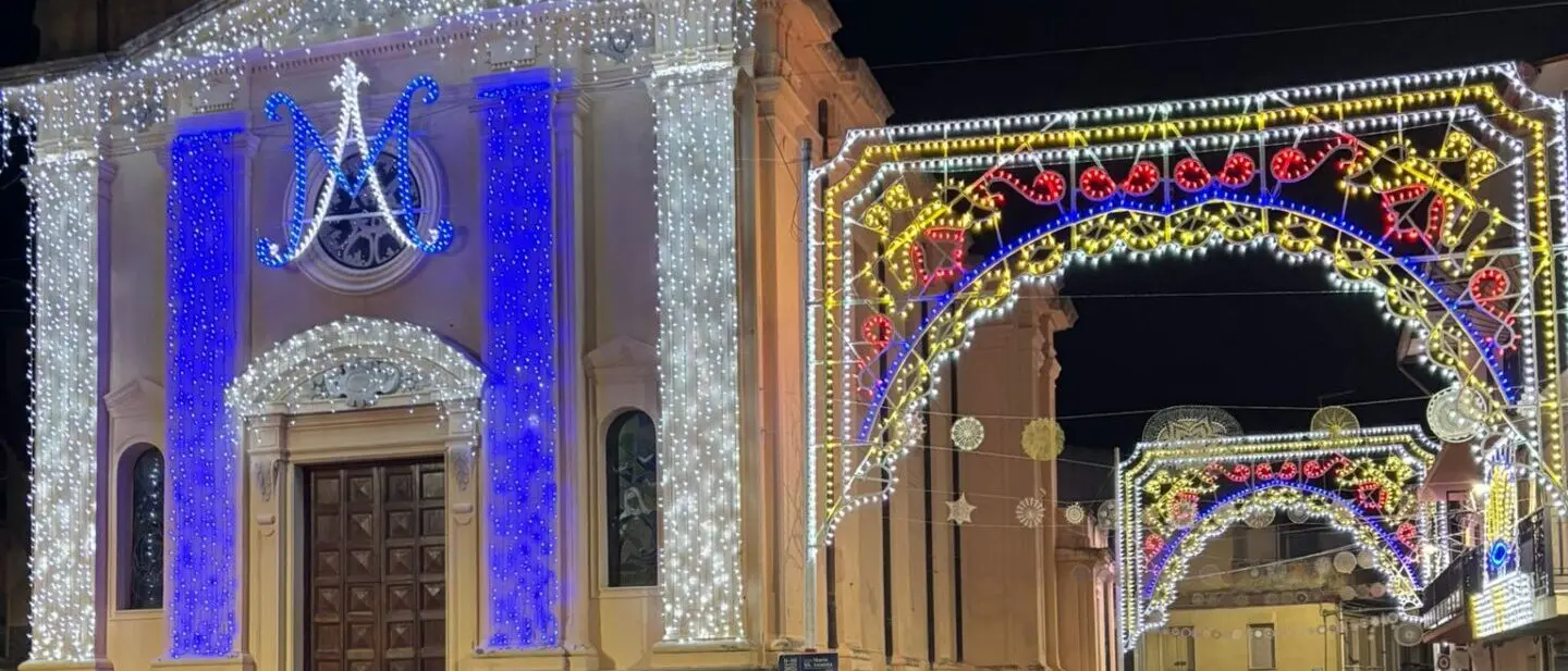 Arasì si veste di cielo: la Festa di Maria SS. Assunta