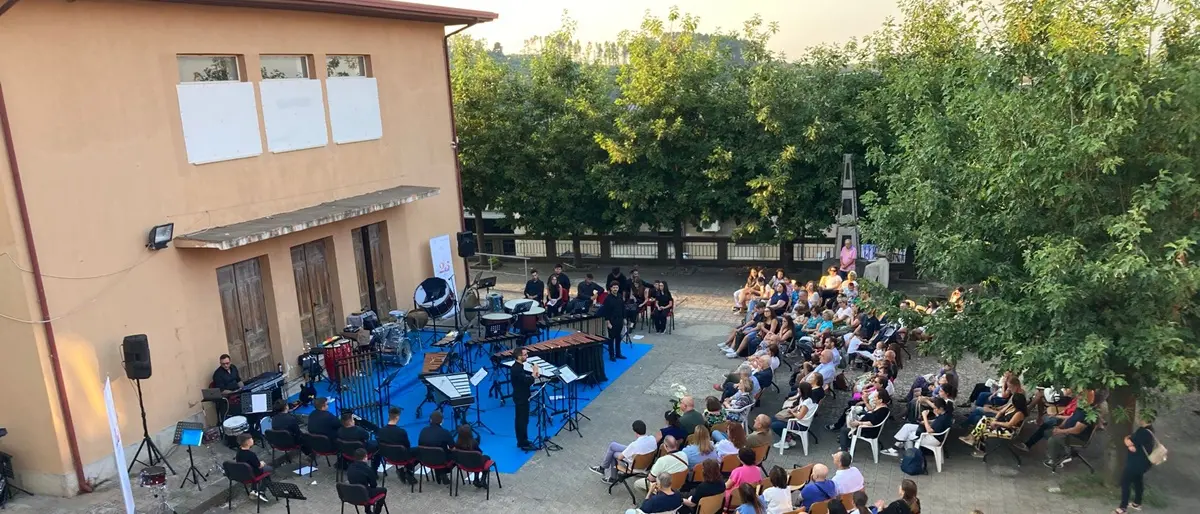A Delianuova il Percussion Ensemble dell’Orchestra Giovanile di Fiati Giuseppe Scerra e i Magna Perkòs Duo