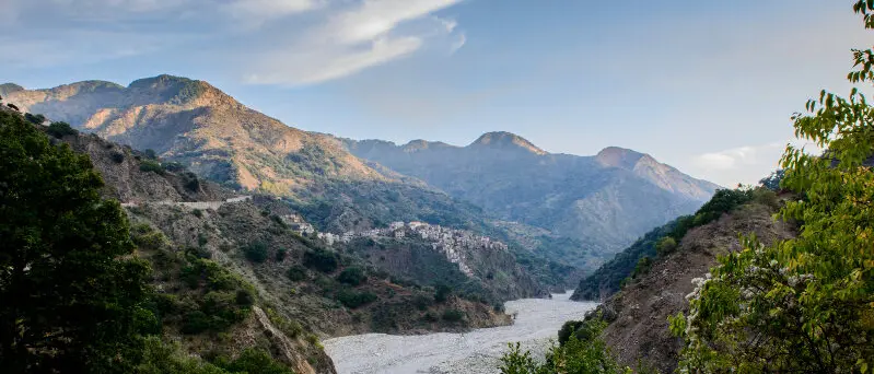 Conoscere l'Aspromonte Geopark: alla scoperta della “Fiumara dell’Amendolea”