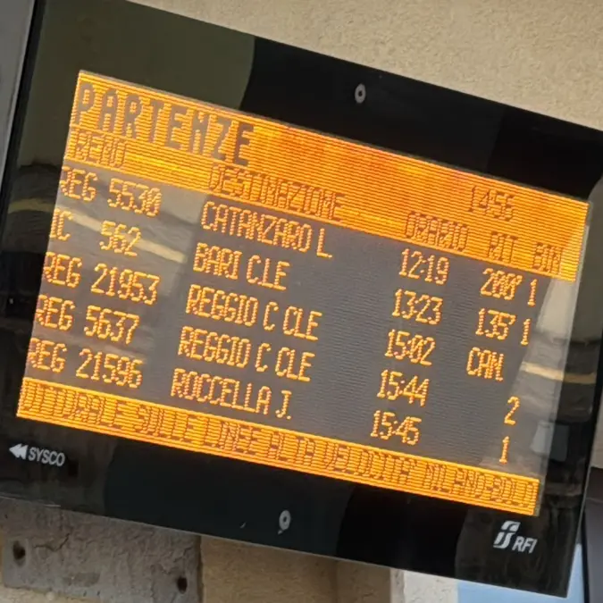 Ferrovie, disagi sulla ionica reggina: ritardi superiore ai 100 minuti e treni cancellati