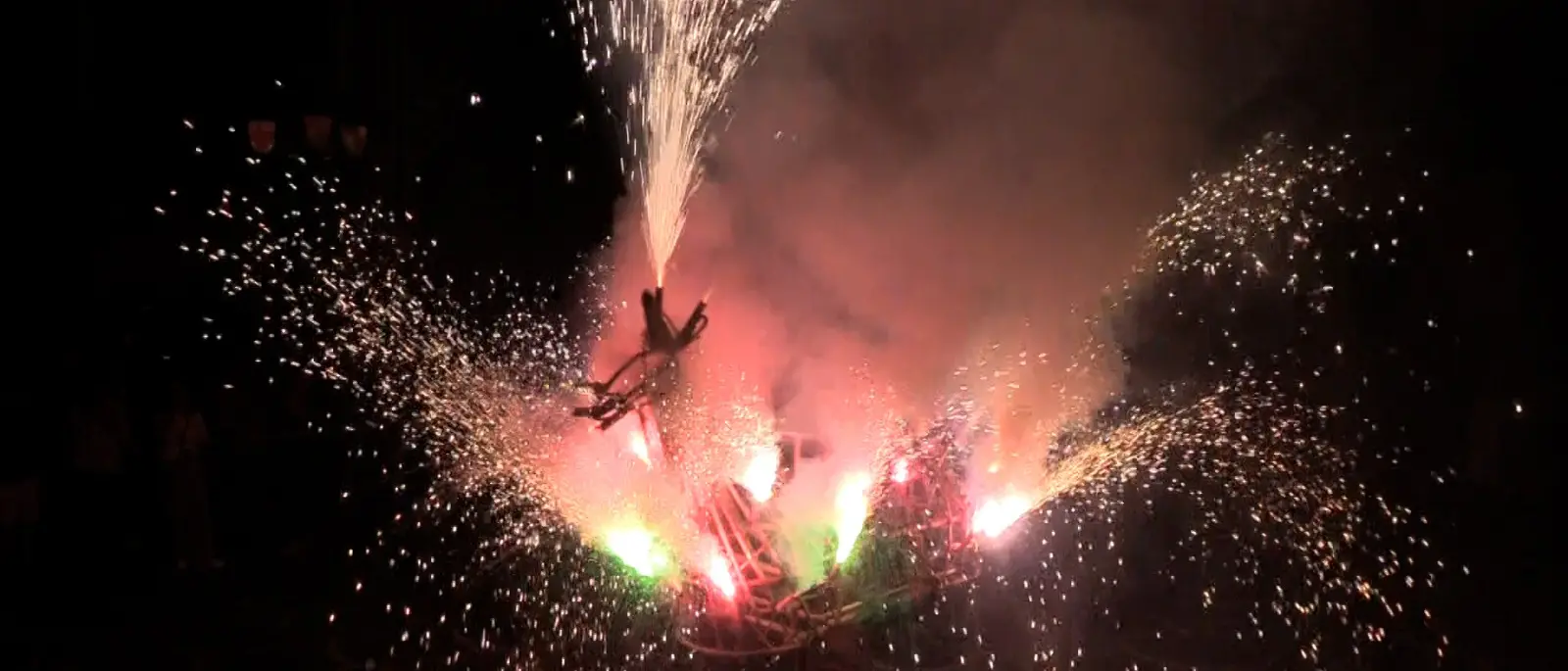 “U Ballu du Camiddu”, la danza di fuoco che accende l'anima di Bova - VIDEO