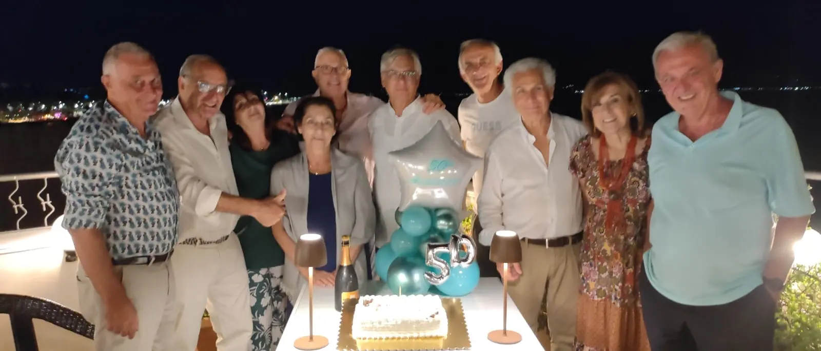 Reggio, gli alunni della classe 5 D del liceo scientifico “Da Vinci\" festeggiano i 50 anni dalla maturità