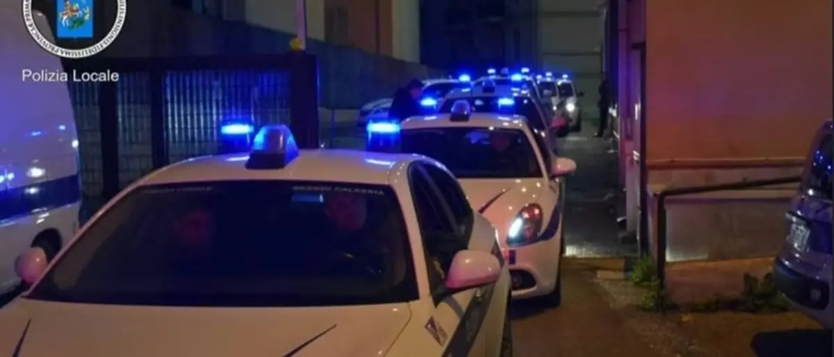 Reggio, Polizia Locale applica il nuovo regolamento sulla sicurezza urbana che prevede il Daspo