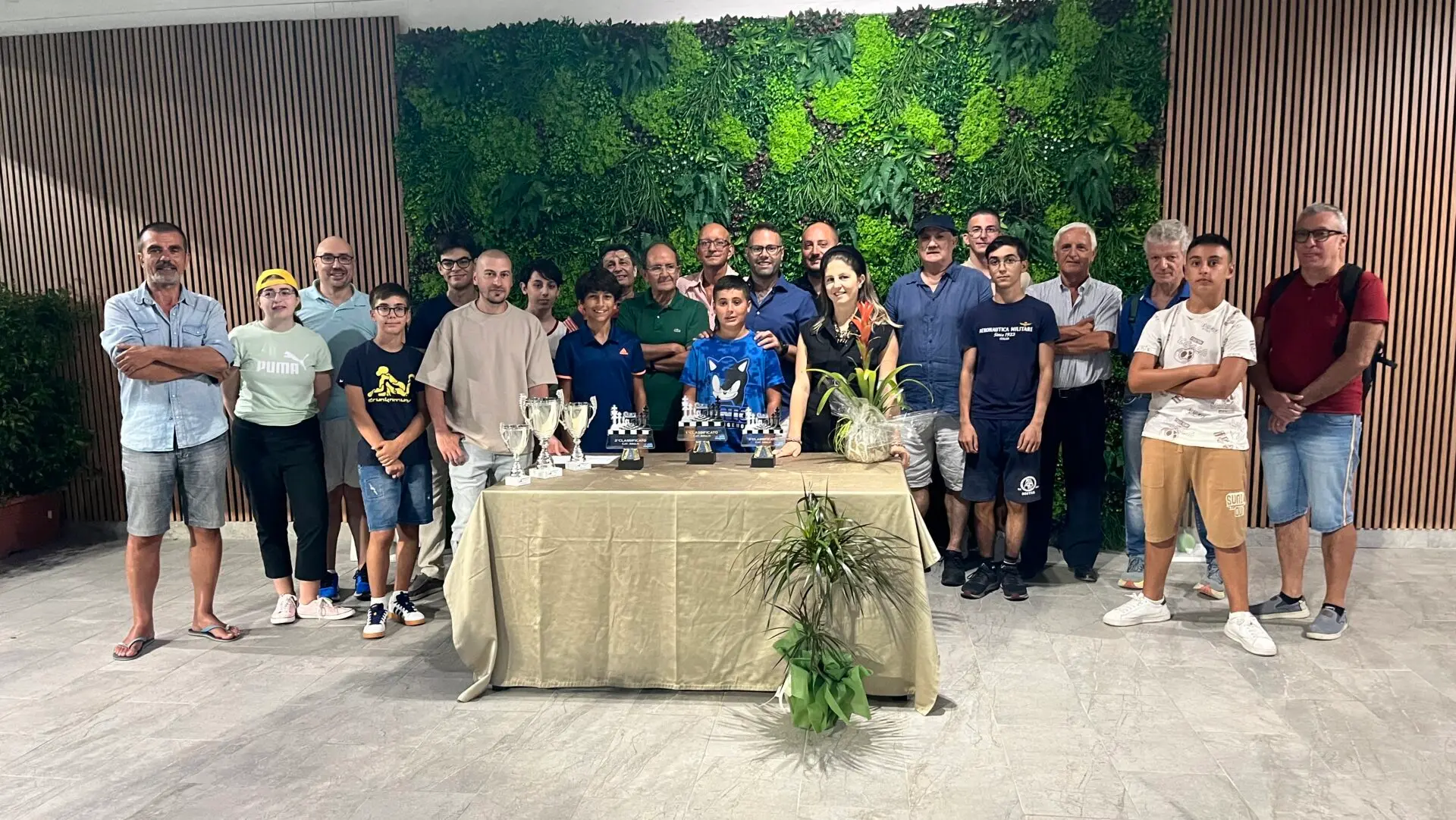 Primo torneo di scacchi “Ezio Sgrò”: all’E-Koru Village giovani e veterani insieme sul podio