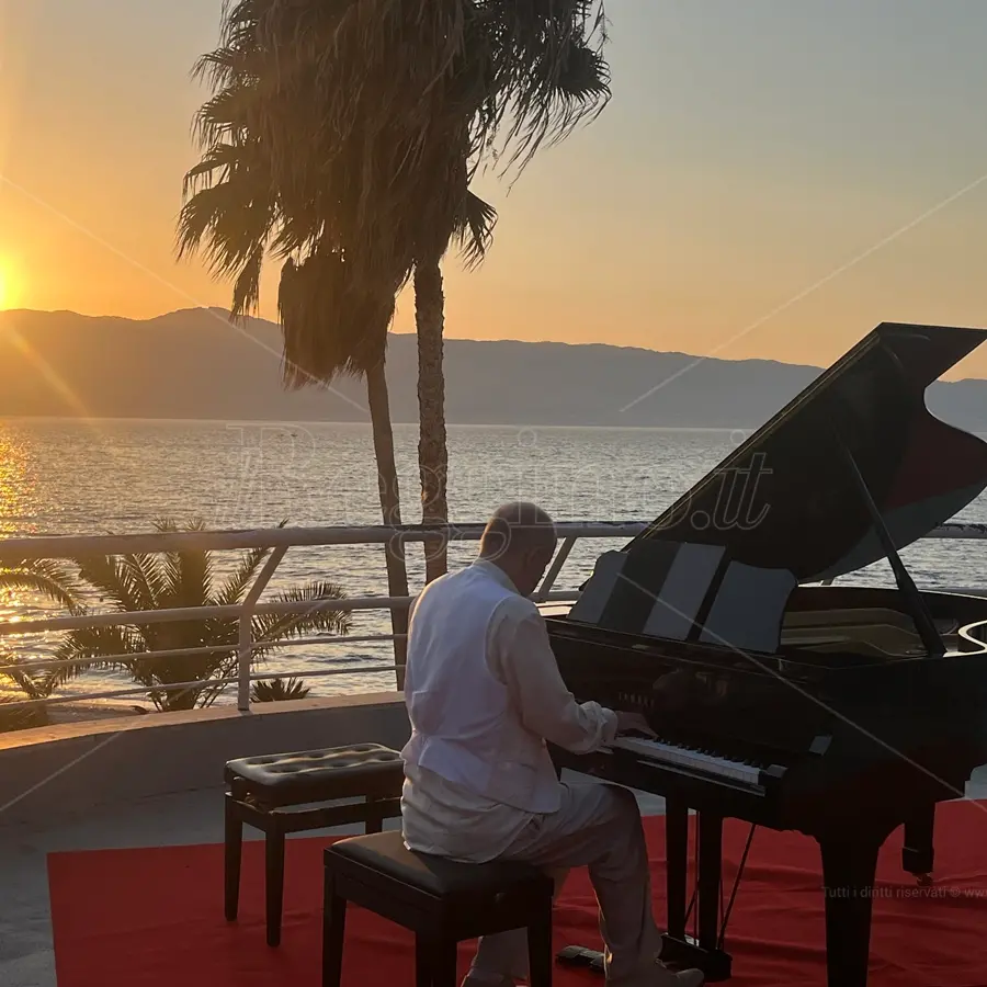 Dal tramonto al chiaro di luna, le note di Francesco Cilea risuonano nel respiro del mare di Reggio - FOTO e VIDEO