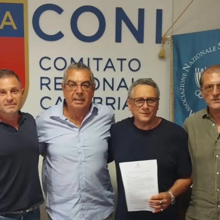 Reggio, firmato il Decalogo per lo sport giovanile. Garante: «Genitori incoraggino i figli, non li pressino»