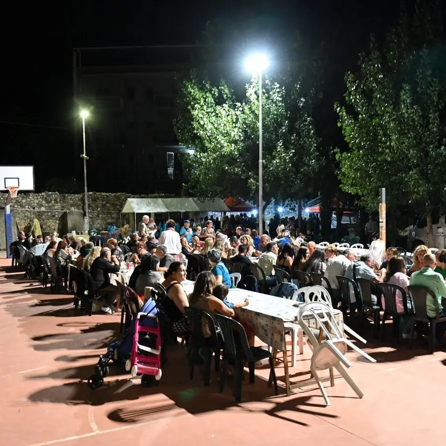 A Cannavò presso il centro ricreativo San Nicola la \"Maccheronata sotto le stelle\"