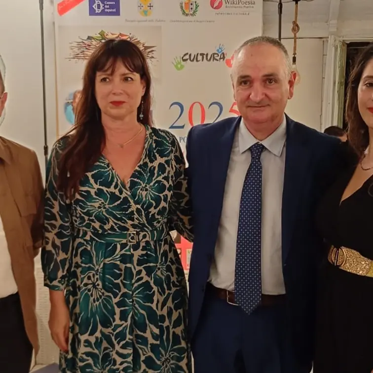 Gioia Tauro, a villa Caleo la premiazione del concorso Internazionale di Poesia e Pittura “Pina Alessio”