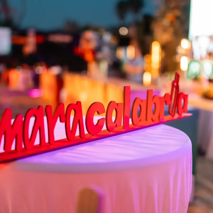 AmaraCalabria 2025, brindisi di fine estate sul Lungomare di Reggio: la mixology incorona gli amari calabresi e regala il trionfo a Marco Crucitti - FOTO