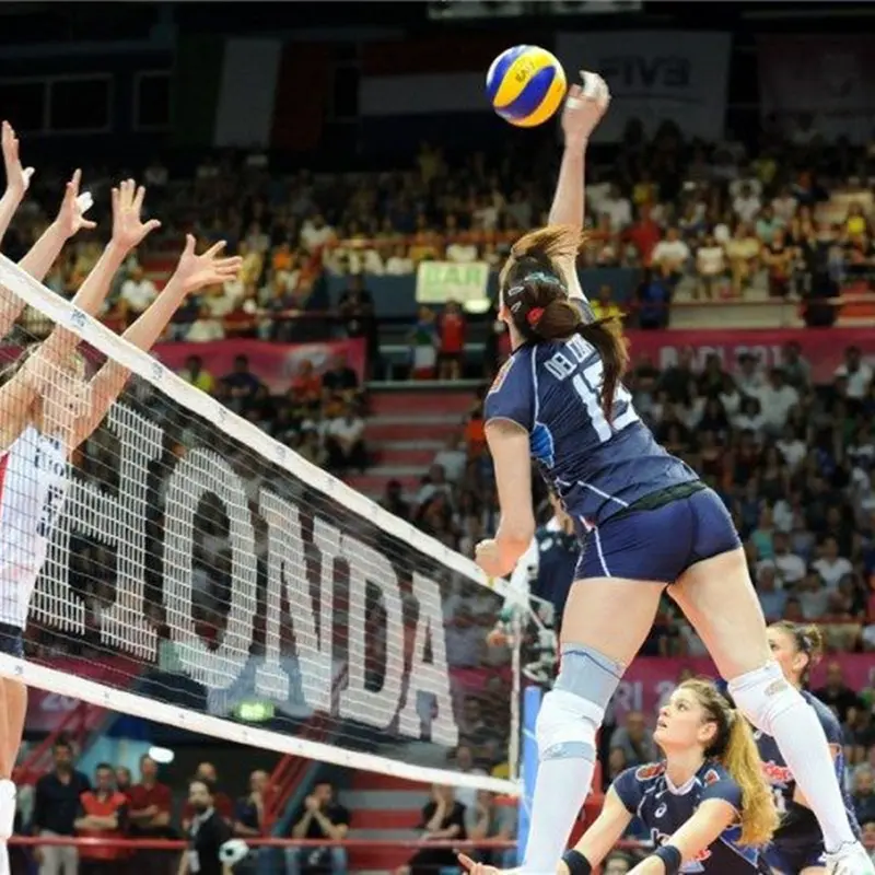 Da Napoli a Reggio, la storia dell'ex pallavolista della Nazionale Antonella Del Core - VIDEO