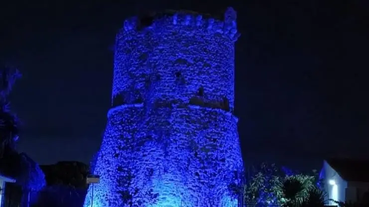 Marina di Gioiosa Ionica si illumina di blu per la Giornata mondiale della fibrosi cistica