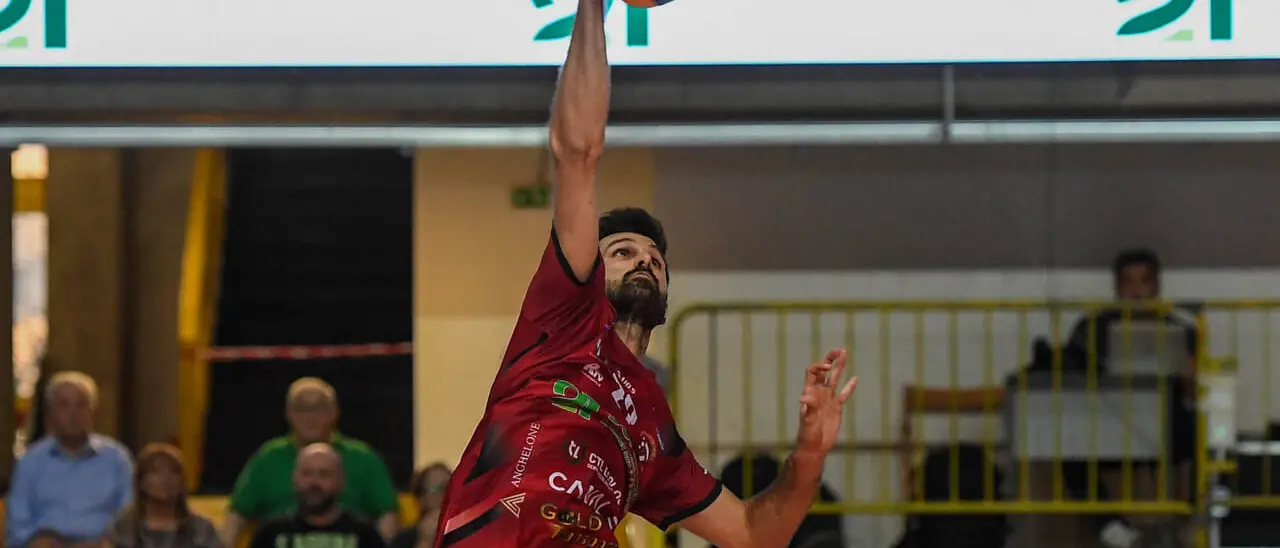 Domotek Volley, Enrico Lazzaretto sceglie ancora Reggio Calabria: «Qui mi sento a casa, ora riempiamo l’Arena»