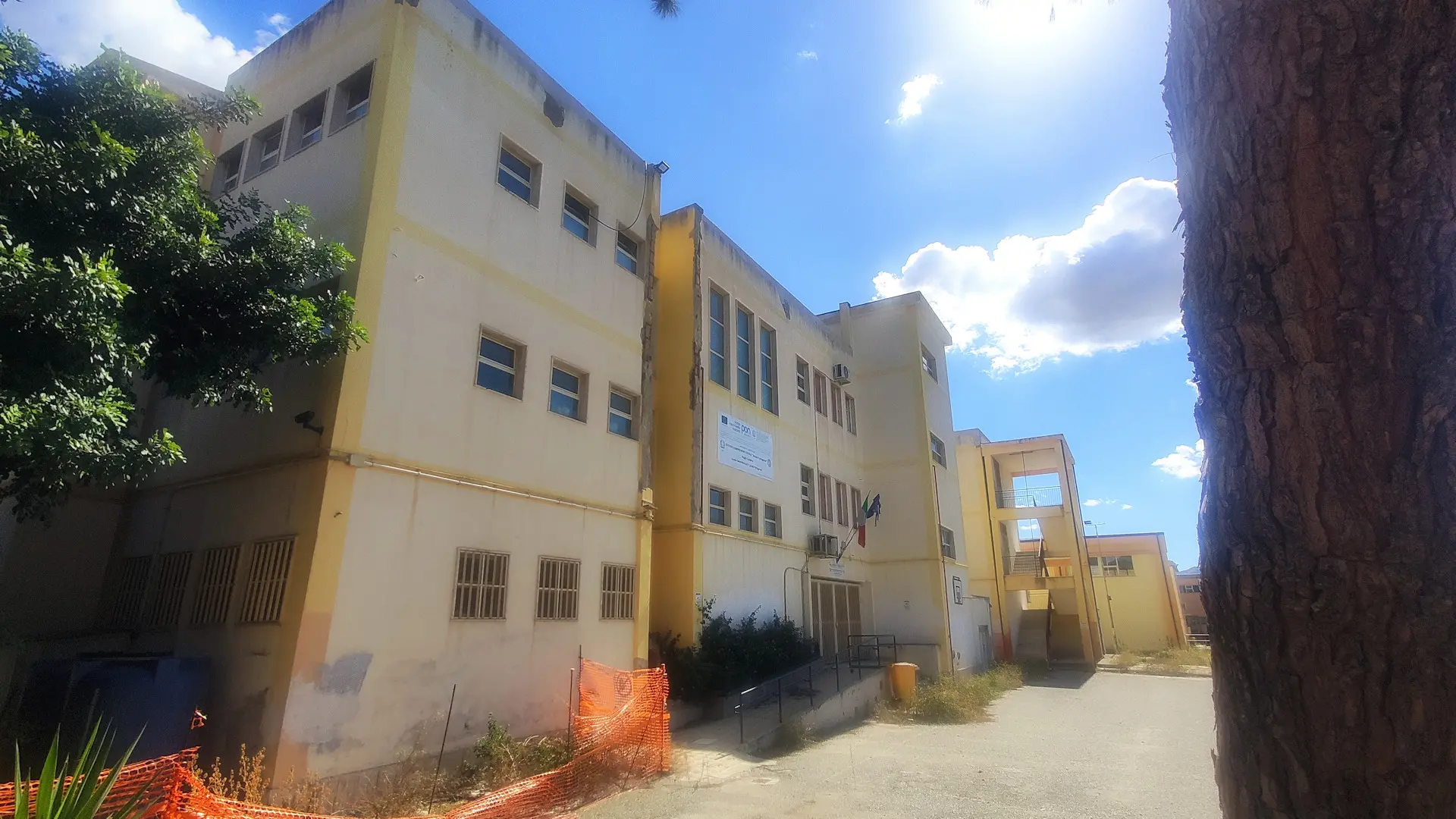 Reggio, Comitato di Ravagnese: «Il quartiere abbandonato al degrado»