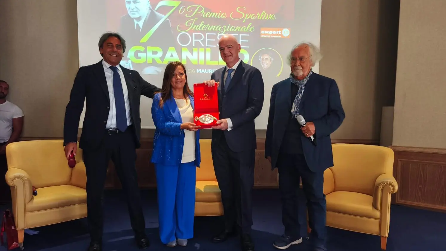Reggio Calabria, il presidente Infantino al Premio Granillo: «Il calcio unisce i popoli. Forza Reggina, riportiamola in Serie A»