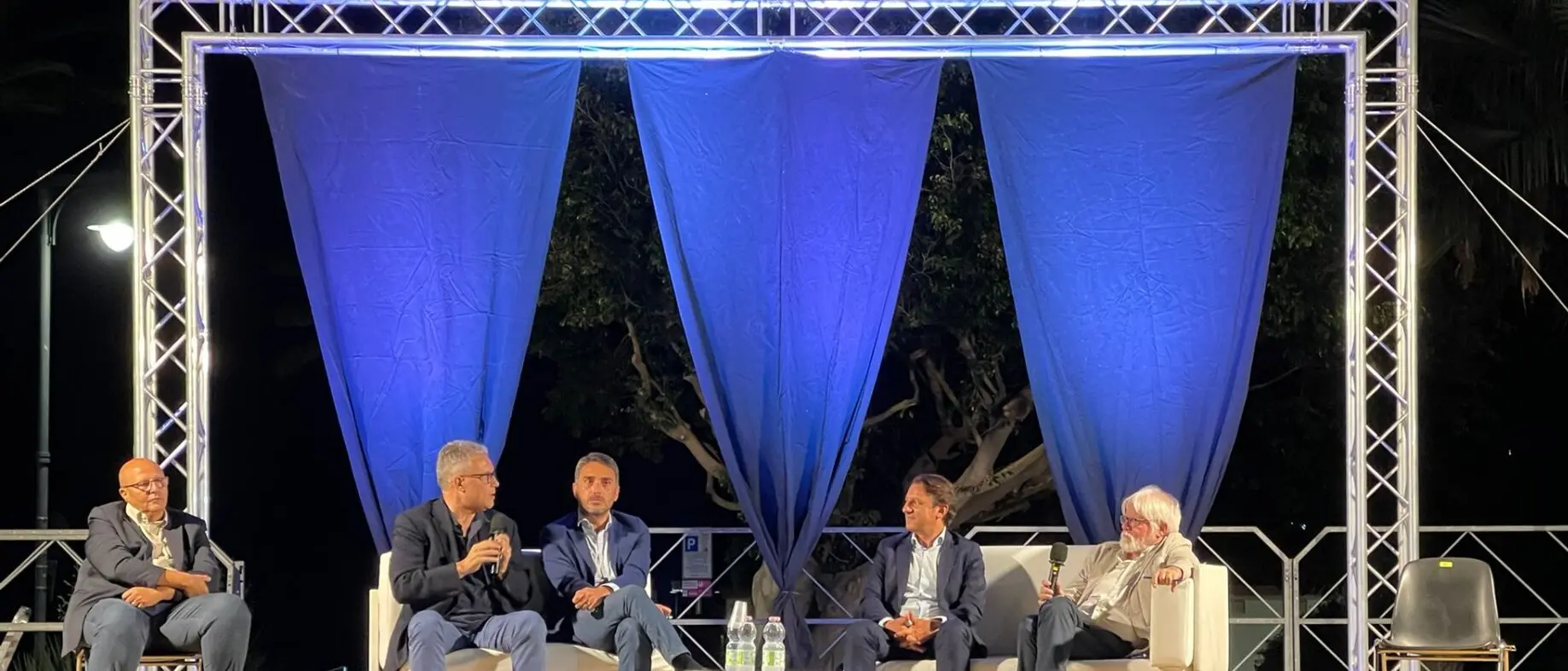 Regionali, Tridico a Roccella: «Occhiuto pensa di essere immune dall’inchiesta per corruzione»