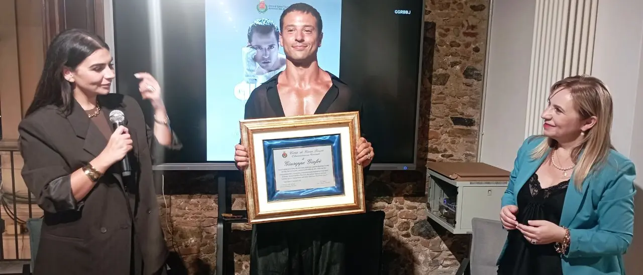 Gioia Tauro, Giuseppe Giofrè accolto come una star: «Qui il centro di tutto»