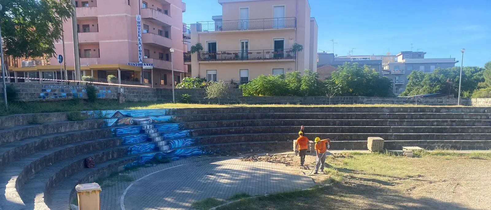 Villa San Giovanni, al via il cantiere per la nuova arena comunale: «Un investimento delle nostre indennità per i giovani e la comunità»