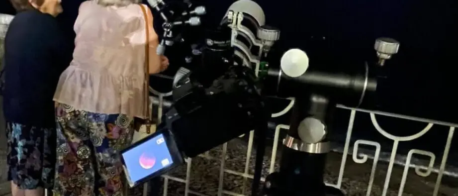 Locri, una notte sotto la “Luna di sangue” con il Polo Liceale e l’Osservatorio Pythagoras