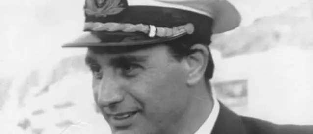 Navi dei veleni, «riaprire le indagini del capitano De Grazia»