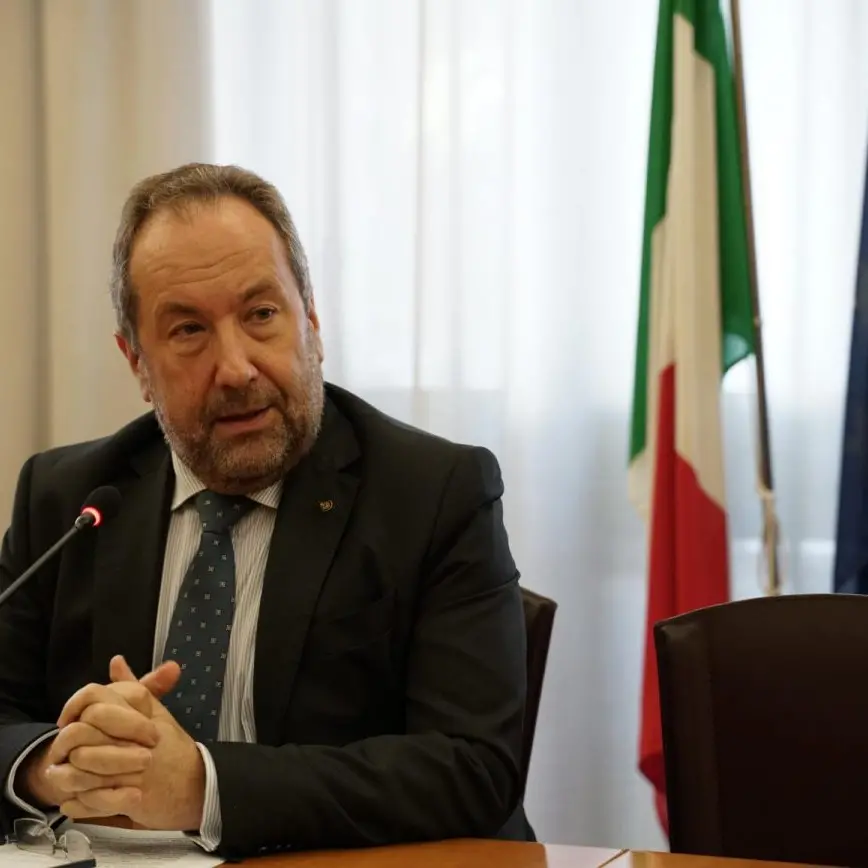 Reggio, il saluto del prefetto Mariani: «Salvati migliaia di migranti»