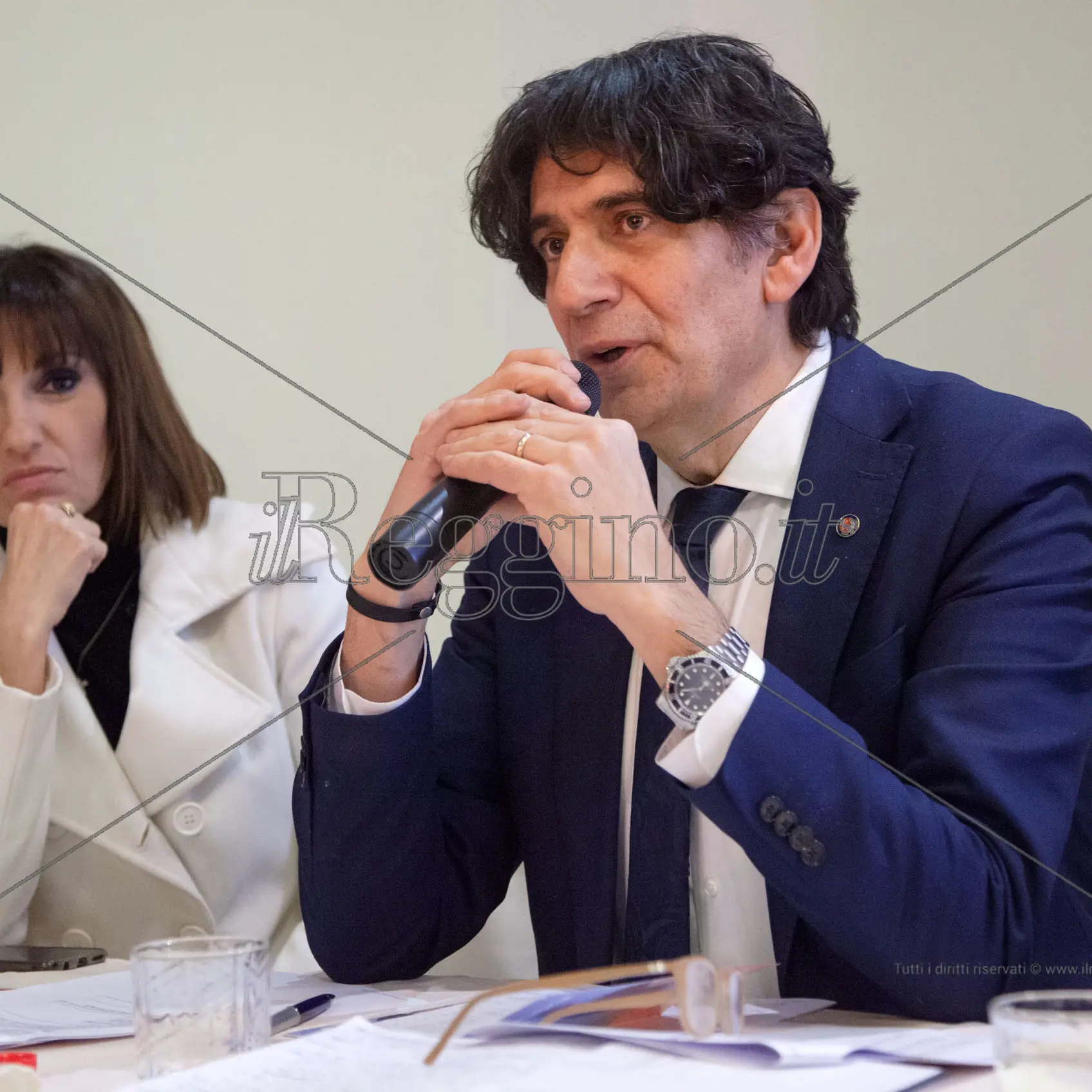 Tansi a Reggio punta tutto sull'aeroporto: «Facciamolo decollare»