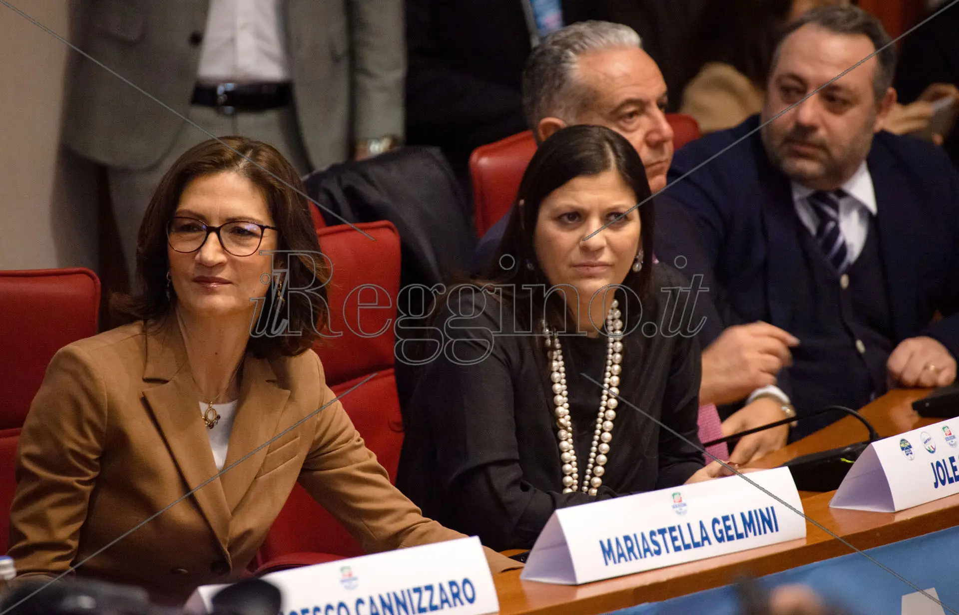 Bagno di folla per Jole Santelli: «Fare squadra per governare, puntiamo sulle eccellenze»