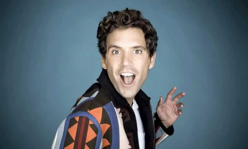 Sale l'attesa per il live di Mika. A Reggio arriva il Revelation Tour
