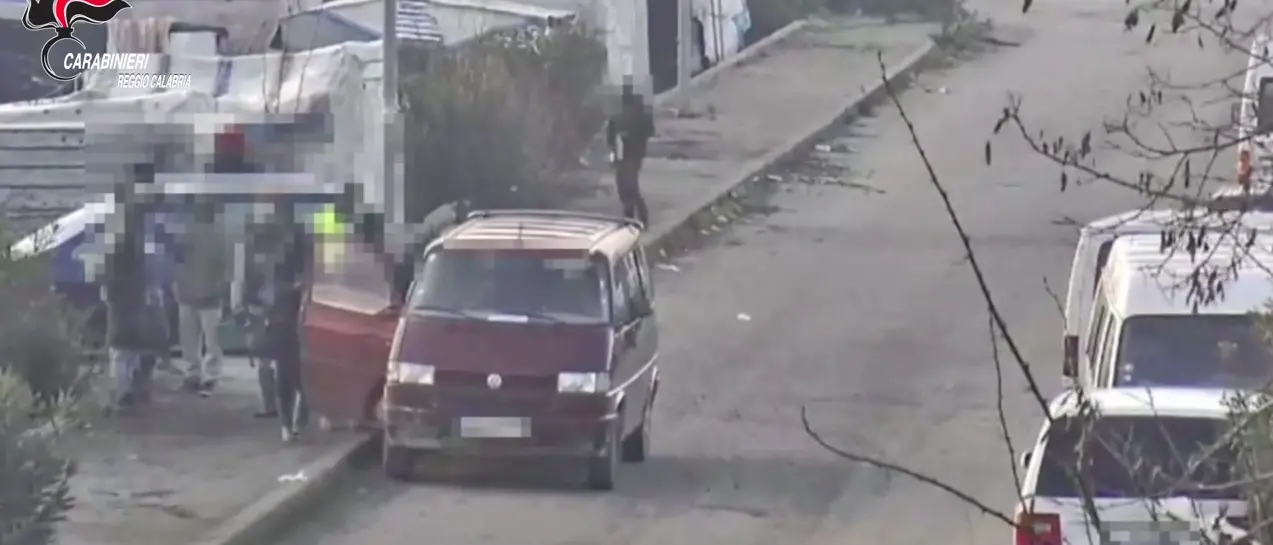 Sfruttamento del lavoro nero e prostituzione, 29 indagati NOMI E DETTAGLI