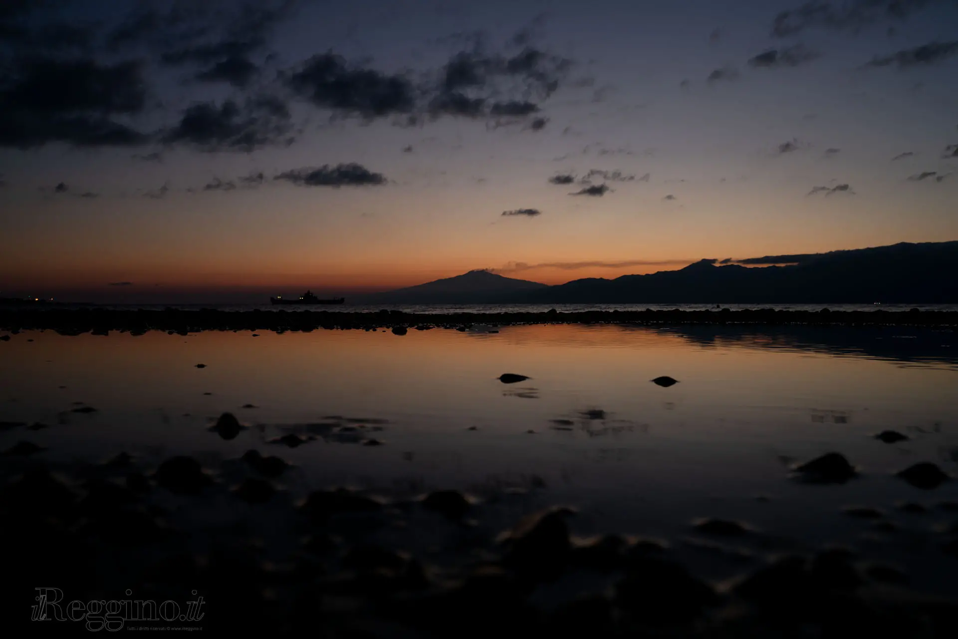 SPECCHIO D'ACQUA