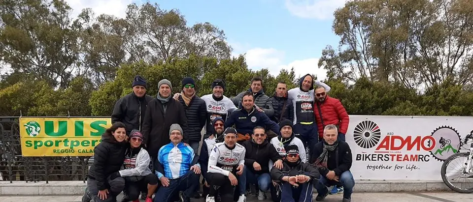 La pedalata della Befana, famiglie in festa sul lungomare