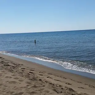 Lungomare di San Lorenzo, l'appello per bloccare i lavori illegali e abusivi