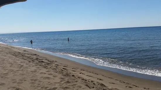 Il monitoraggio di Goletta Verde sulle coste reggine segna 5 punti fortemente inquinati