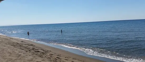 Il monitoraggio di Goletta Verde sulle coste reggine segna 5 punti fortemente inquinati