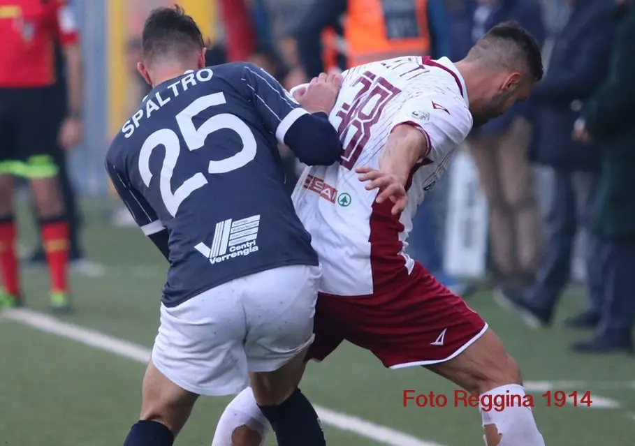 Reggina, compleanno amaro. Prima sconfitta del campionato