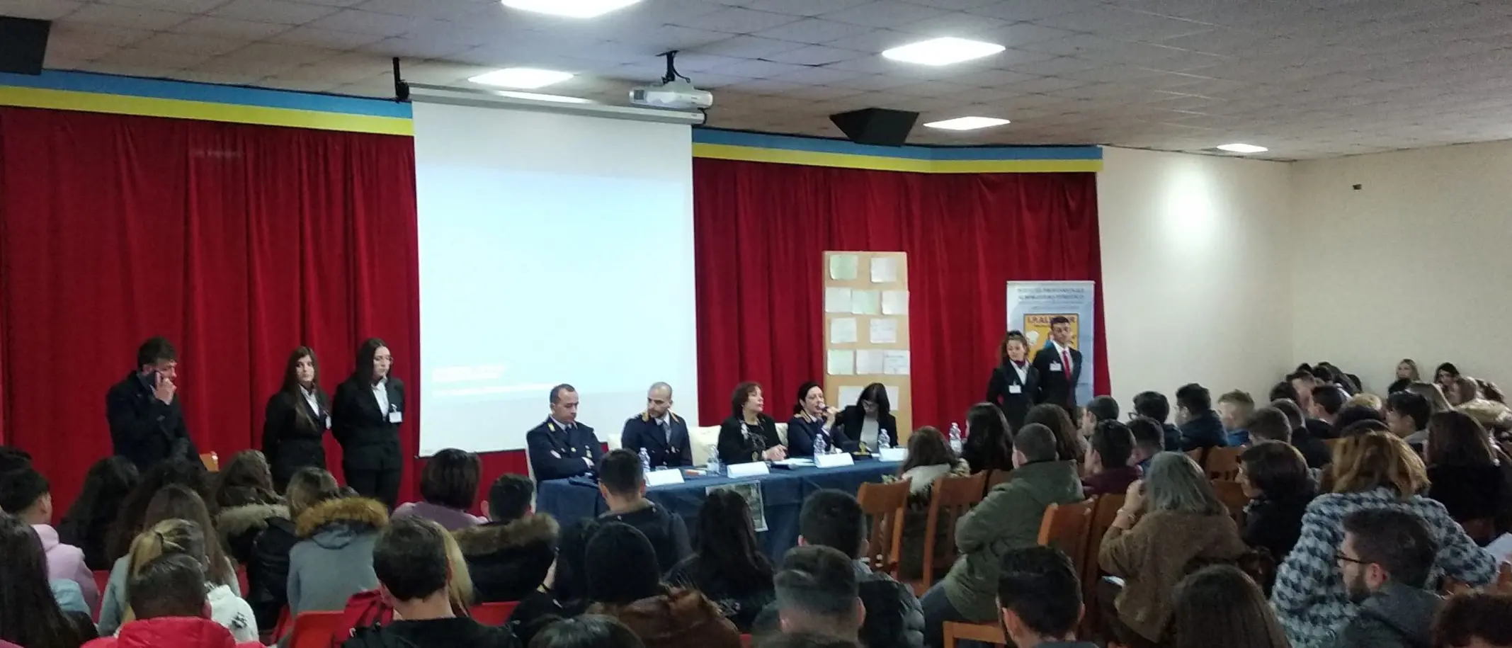 Lotta alla 'ndrangheta, Polizia in cattedra all'alberghiero di Villa