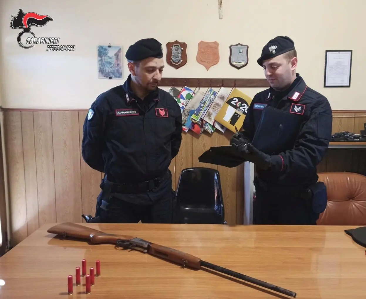 Deteneva armi clandestine. Arrestato 28enne di Canolo