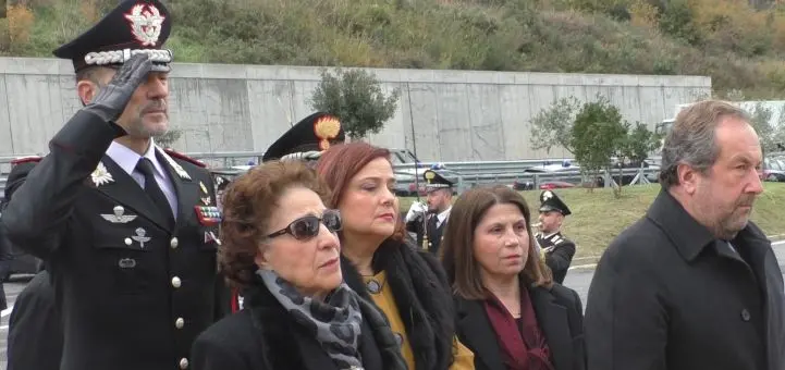 Arma e familiari ricordano i carabinieri Fava e Garofalo