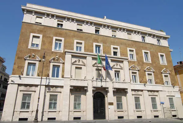 Il Csm nega la valutazione positiva a toga amica di Mimmo Lucano